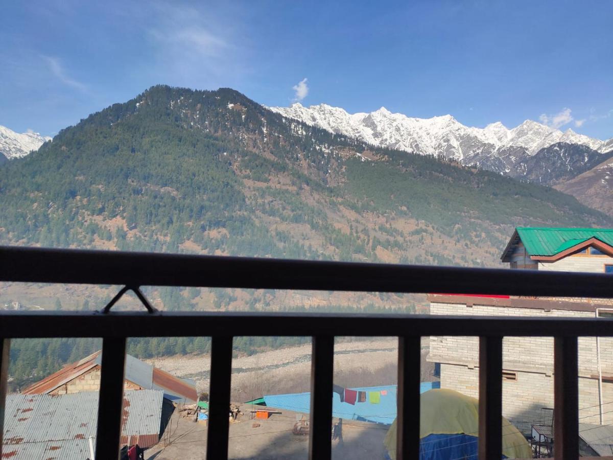 Roop Mountain Homestay Manāli Exterior foto